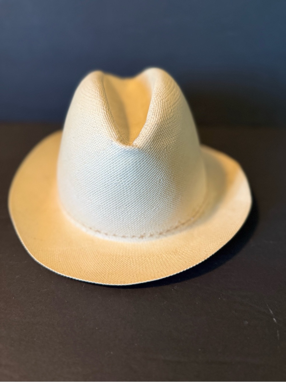 Dobbs Fifth Ave Genuine Shantung Panama Straw Hat Size 7 1/2 No Band.
